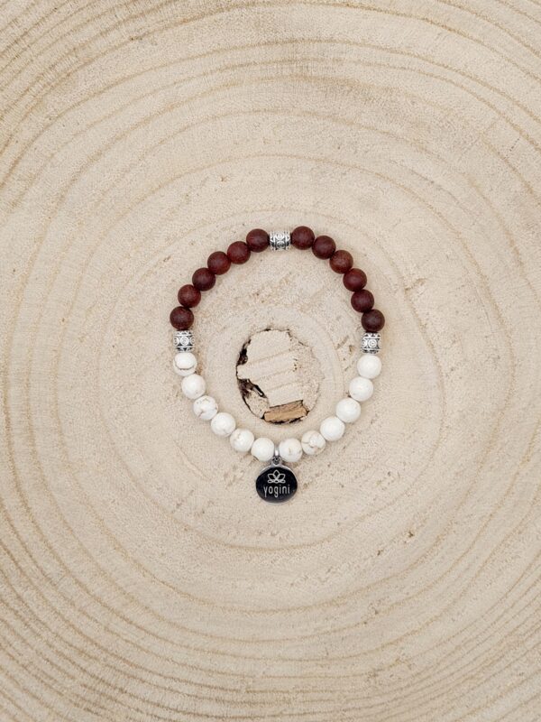 Mala Armband mit Magnesit und Sandelholz