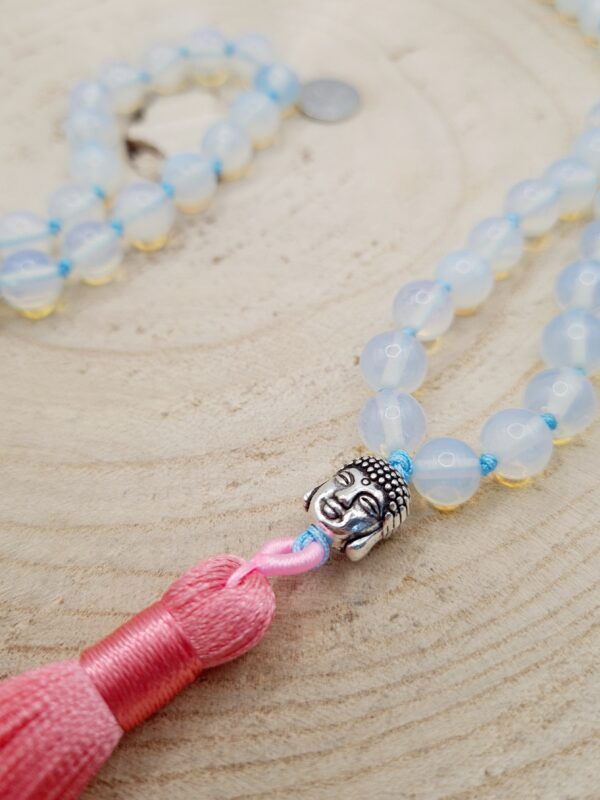 Mala mit Opal rosa hellblau silberner Buddha Kopf