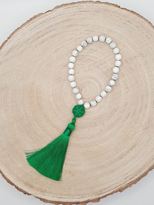 Hand Mala mit Howlith